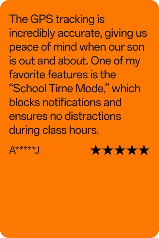 Kundenbewertung von A*****J, 3 von 5 Sternen: „Das GPS-Tracking ist unglaublich präzise und gibt uns ein sicheres Gefühl, wenn unser Sohn unterwegs ist. Besonders gefällt mir der „Schulmodus", der Benachrichtigungen blockiert und für Konzentration im Unterricht sorgt."
