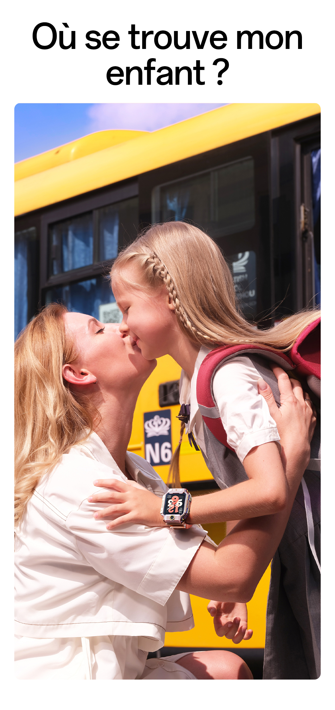 imoo Smartwatch X10 Roségold: Mutter küsst Tochter vor Schulbus, Sicherheit für Eltern. Produktseite.