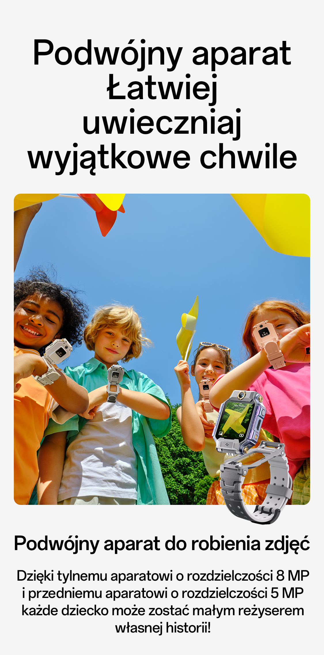 imoo Watch Phone X10 in Silber mit grauem Armband: lächelndes Kind macht Selfie im Freien, Produktseite